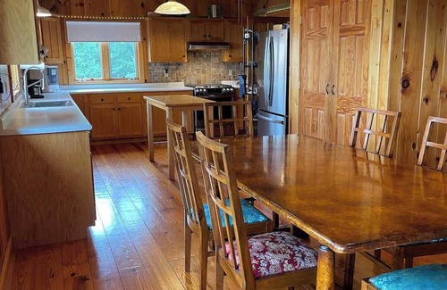 Rising Fawn Cabin | Mountain top Pinecone Cabin