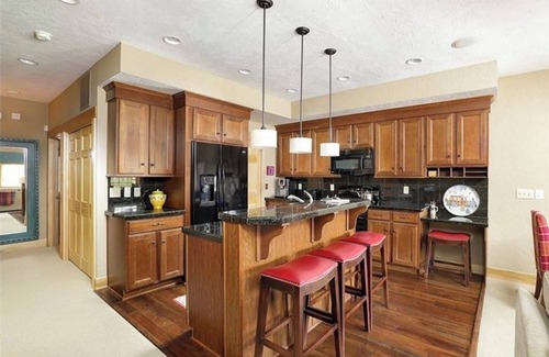 Champion House | Mountain top spacious townhome in 7 Springs Southwind
