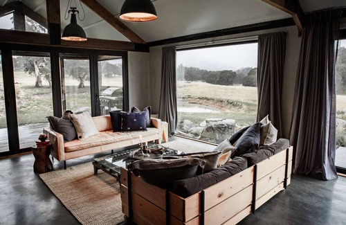 Crackenback House | + MOUNTAIN TRANQUILITY + Fireplace + PETS WELCOME