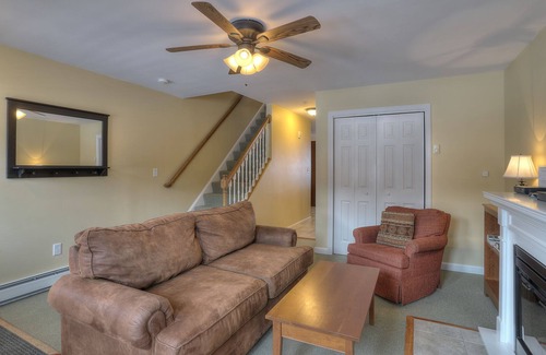 Sandy River Condo | Mountain Brook Condo 150 - Ski in ski out condo at Saddleback