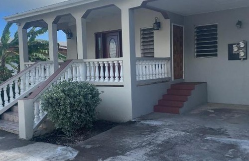 Basseterre Apartment | Mountain view Apartment