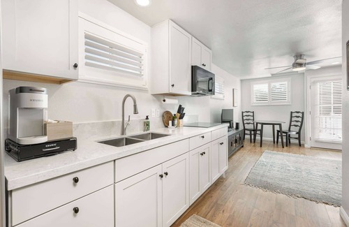 North Fork Apartment | Mountain View Apt by Manzanita Lake