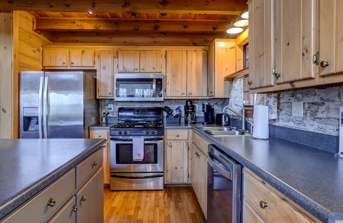 Blue Ridge Cabin | Mountain-view cabin with private hot tub, firepit, pool table, fireplace & stove