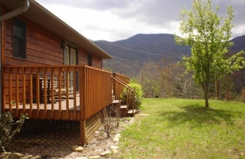Franklin Cabin | Mountain View Cabin