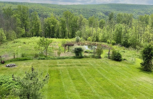 Middlesex House | Mountain View Cabin