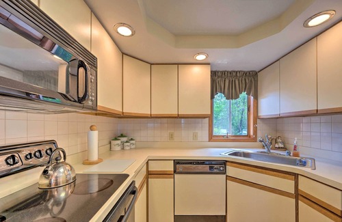 Campton House | Mountain-View Campton Retreat ~ 3 Mi to Ski Slopes