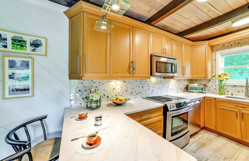 Denver Cabin | Mountain-View Catskills Casita: Hike, Fish & Golf!