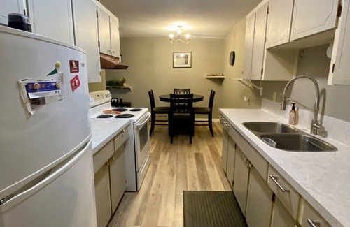 East Kootenay Condo | Mountain View Condo | Sauna | Pet Friendly