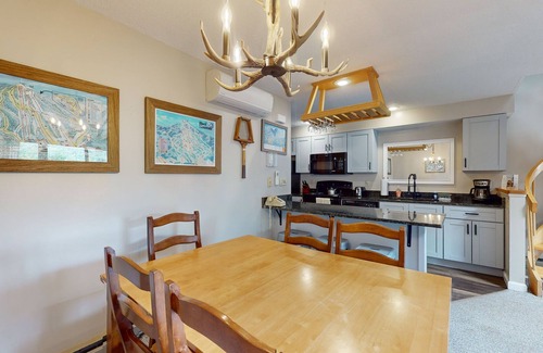 Jackson Condo | Mountain view condo with indoor & outdoor pools, hot tub, & tennis