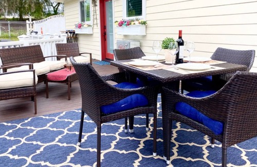 Temecula Cottage | Mountain-view cottage with private hot tub, alfresco deck, W/D & central AC