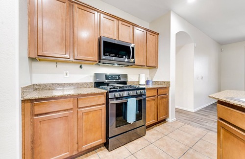 Avondale House | Mountain-view gem - 2 large living rooms, heated pool, enclosed yard, AC & W/D