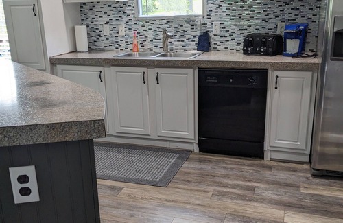 New Tazewell House | mountain view getaway