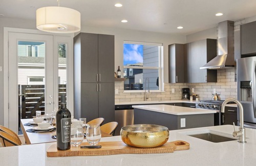 Old Town North House | Mountain View Home w/King Beds & Rooftop Deck