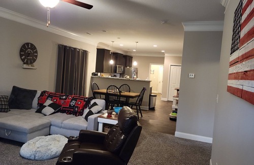 Kingston House | Mountain view home