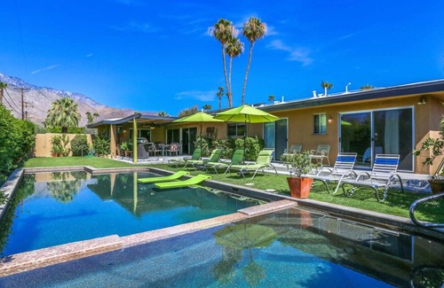 Sunmor House | Mountain view home with private pool, oversize spa & fire table - two dogs OK