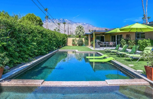 Sunmor House | Mountain view home with private pool, oversize spa & fire table - two dogs OK
