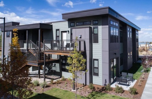 Victor Apartment | Mountain View Loft #5