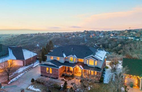 Layton House | Mountain View Mansion