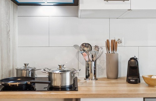 Luchsingen Apartment | Mountain view, Near Braunwald, Bathtub, Car park