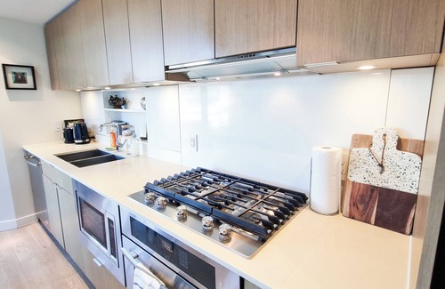Mount Pleasant Condo | Mountain View, Plus Den, Boho Condo