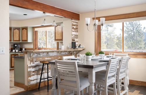 Rollinsville House | Mountain View Retreat - Epic Views, Pool Table & Garage