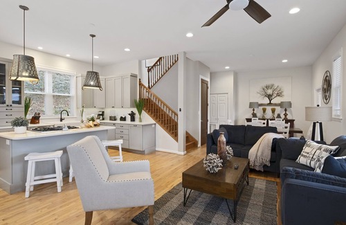 Swannanoa House | Mountain View Retreat central to Asheville and Black Mountain