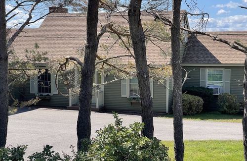 Tuftonboro House | Mountain View Getaway-Near Lake Winnipesaukee