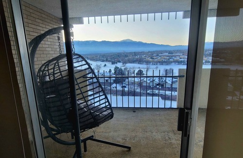 Southeast Colorado Springs Condo | Mountain View! 2 bdrm, full home 10th floor- 48ft balcony in every room sleeps 6