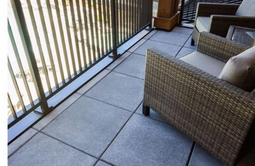 Lakeside Park Condo | Mountain View w/Fireplace | Ski Valet & Shuttle