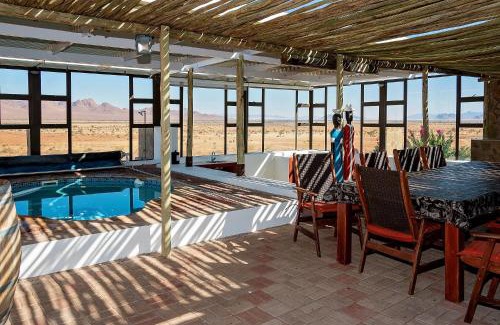 Maltahohe Apartment | Mountain View Villa