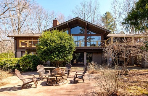 Pisgah Forest House | Mountain view with nearby waterfall and hiking - 10 min to Brevard