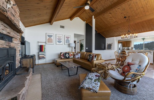 Payson Cabin | Mountain Views at Rim Country Chalet