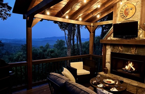 Ellijay Cabin | Mountain Views! Hot Tub, Pool Table, 2 King Suites, In & Out Fireplaces, Firepit
