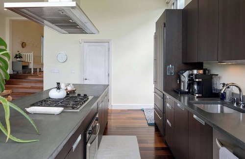 Denver Villa | Mountain Views, Hot Tub & Sauna near Roxbury