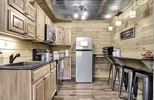 Wardensville Apartment | Mountain Views Hot Tub Gameroom Firepit