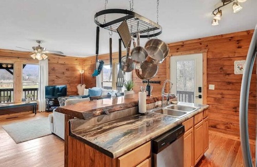 Canton House | Mountain Views I Covered Deck w/Hot Tub-Sleeps 11