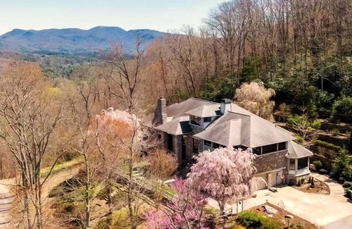 Skyland House | Mountain Views in total Privacy - arcade, spa, theater @ Grand Eagle