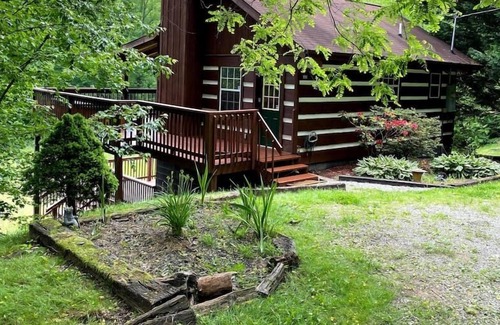 Cosby Cabin | Mountain views, outdoor fun and peaceful serenity