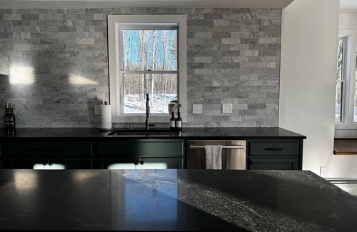 Dorset House | Mountain Views - Secluded - Modern