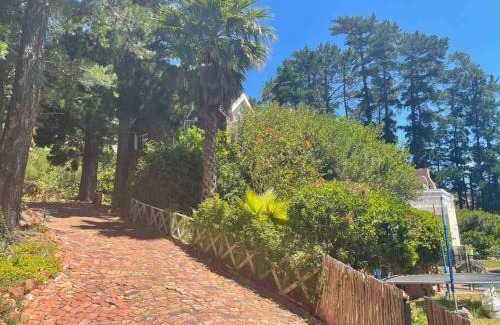 Hout Bay House | Mountain Vineyard Cottage