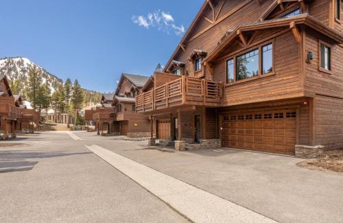 Mammoth Lakes House | Mountainside 14