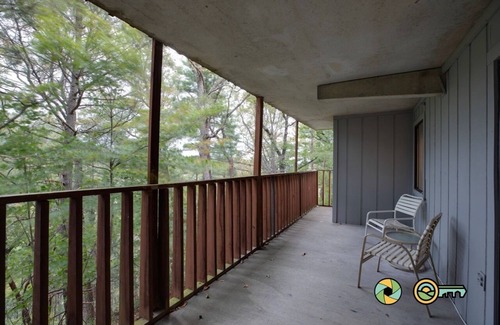 Basye Condo | Mountainside Retreat Condo (#2-202) | Ground-level | Quiet & secluded