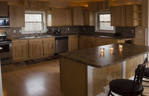 Lerona House | Mountaintop 7 Bedroom Home - Small/Micro Weddings, Family and Friend Stays