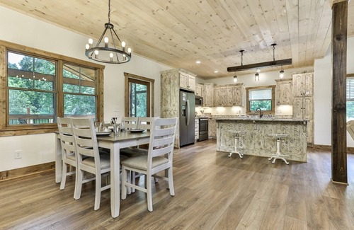 Ellijay Cabin | Mountaintown Retreat