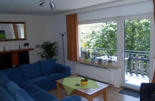 Wiemeringhausen Apartment | Mountainview villa