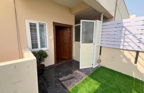 Manikonda Apartment | Mouryas pent house