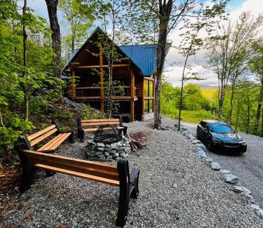 Saint-Philemon Ski Chalet | Moutain and Spa - Ski Chalet - Domaine du Massif