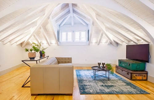 Centro / Baixa Apartment | Mouzinho Apartment 202