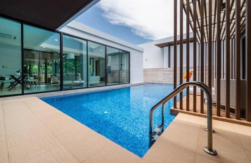 Na Chom Thian Villa | Movenpick 4-Bedroom Pool Villa Beach Access, Na Jomtien Pattaya