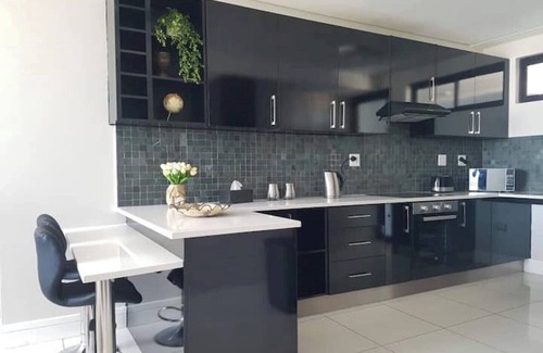 Windhoek West Apartment | Movics Modern Apartment Located in the City Center